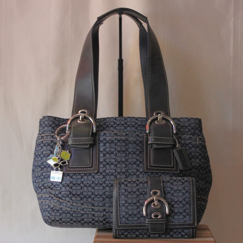 👛 SOLD 👛